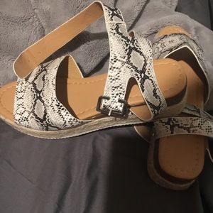 Size 9 snake print ankle sandals low heel flats